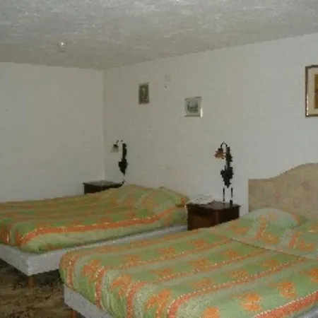 La Sapiniere Hotel 3*