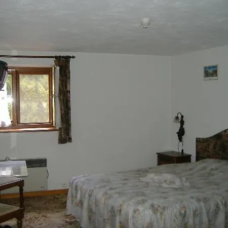 La Sapiniere Врес-сюр-Семуа